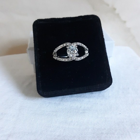 Cocktail Ring - Picture 3 of 7